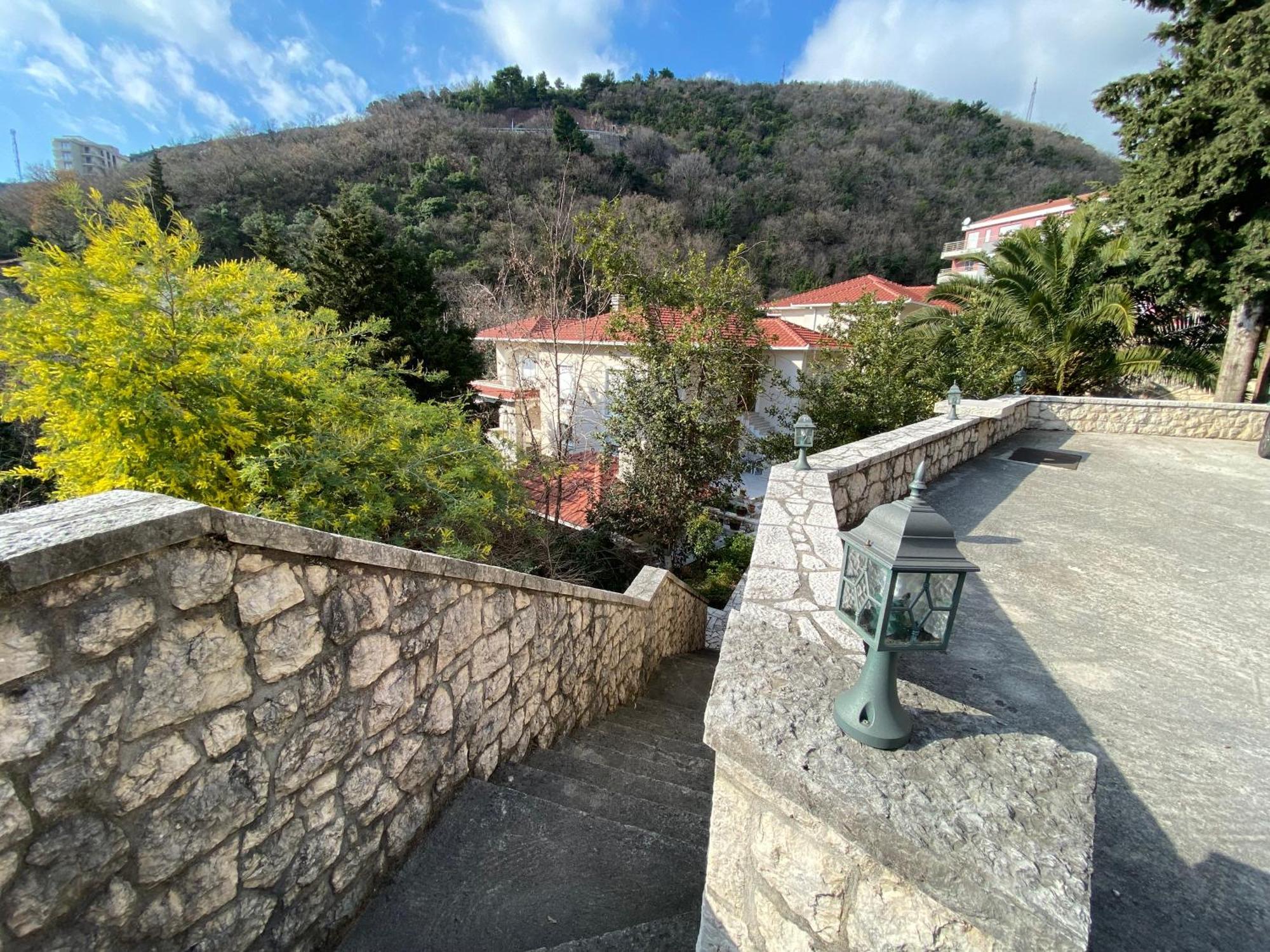 Stone Villa Budva Exterior photo