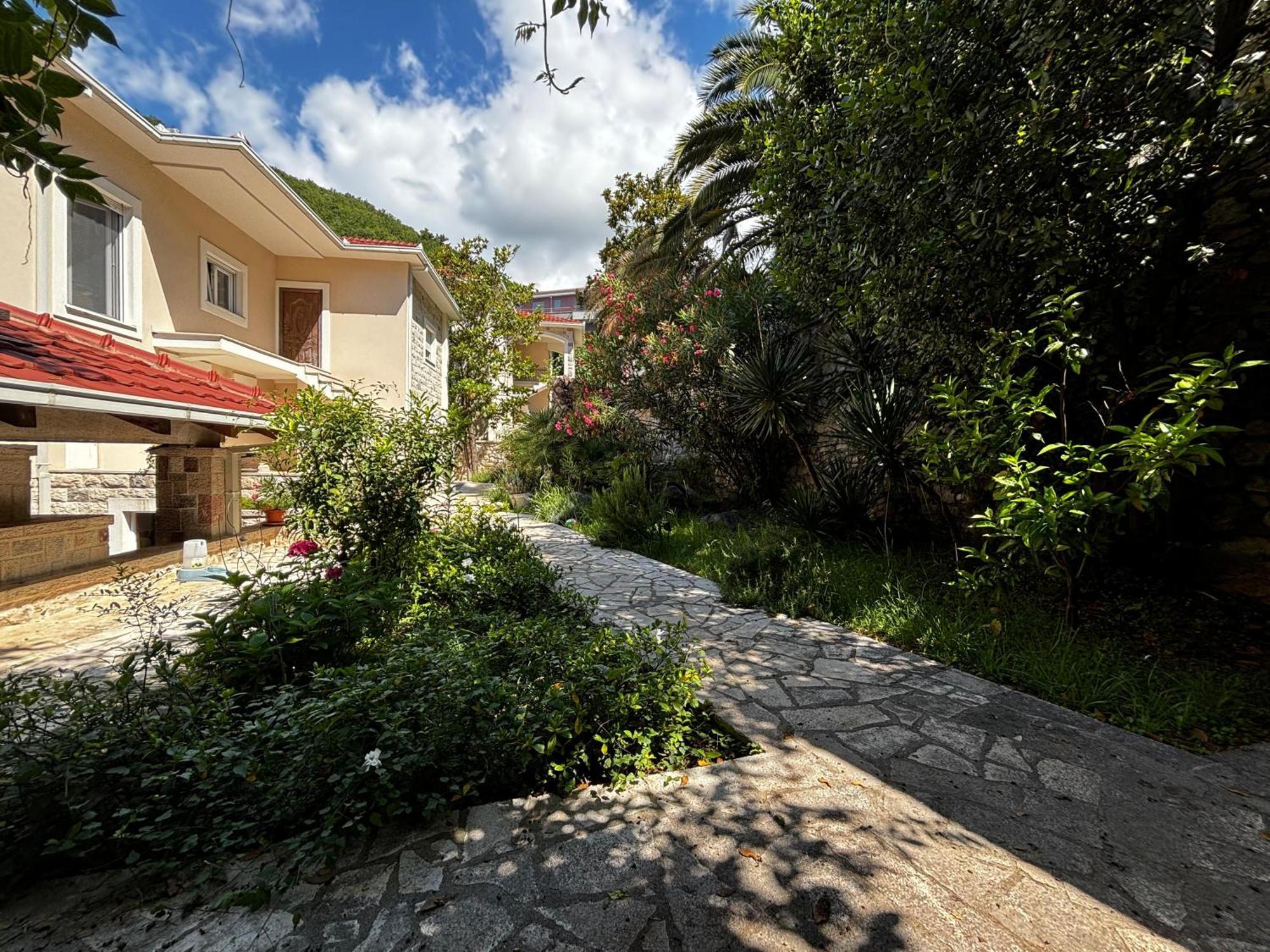 Stone Villa Budva Exterior photo
